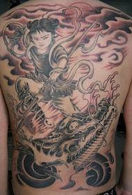 Welches Tattoo ist voller Persönlichkeit?