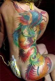 Kvinne fullverdig Phoenix tatovering