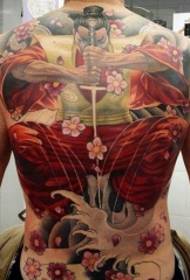 Mužský plný chrbát japonskej samurajskej kvetinové tetovanie