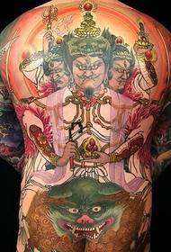 Osobisty tatuaż z dzikim totemem z tyłu