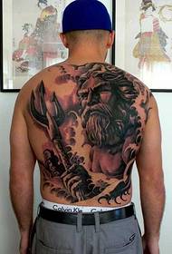 Visas nugaros jūros dievo tatuiruotės modelis