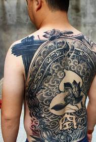 Modellu di tatuaggi totem persunalizatu è bellu