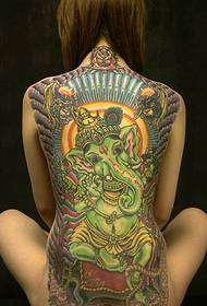 Школярка повна різнокольорових татуювань бога слона