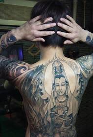 Мъжкият модел на татуировка на Guanyin с пълен гръб е доминиращ
