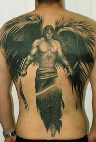 Ragazzo di spalle super belli ritratti di tatuaggi di angelo