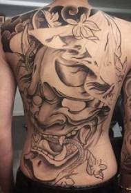 Prajna puna leđa tetovaža muška leđa na crnoj prajna leđa tetovaža sliku