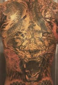 獅子王紋身男孩全背獅子和佛紋身圖片