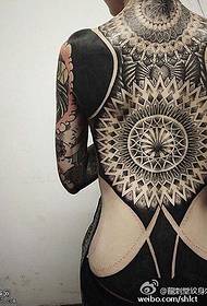 Modello di tatuaggio classico nero grigio con schiena piena