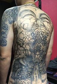 Tuhao-menns tatoveringsbilder i full bakside er veldig elegante