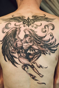Muška tetovaža punih leđa anđela krila
