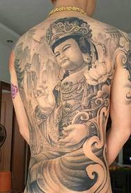 I-tattoo ka-Buddha emnyama nomhlophe igcwele ubuntu beeklasikhi