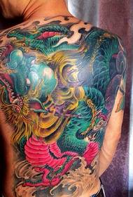 Tiesiog ryški ir spalvinga nugaros totemo tatuiruotė