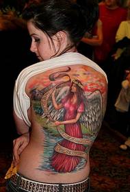 Tatuagem feminina de anjo nas costas
