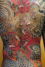 Pola tato naga besar Jepang penuh warna