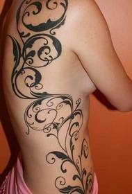 Prekrasna privremena tetovaža na ženama