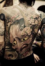 Koko takana japanilaisen prajna-kirsikanvärinen tatuointikuvio