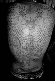 Torna modellu di tatuatu di Scrittura Buddista negra