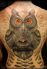 Men's domineering owl tattoo