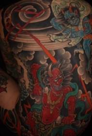 Männlech zréck voll Faarf traditionell japanesch Mythologie Charakter Aeolus Raytheon Tattoo Bild
