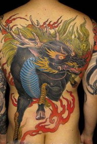 Ang bug-os nga likod sa sunog nga unicorn nga sumbanan sa tattoo