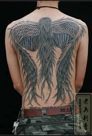 Gambar tato sayap belakang penuh yang mendominasi
