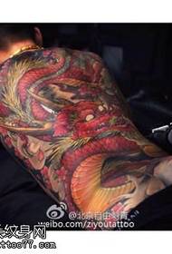 Pátrún iomlán tattoo Dragon na Síne ar ais