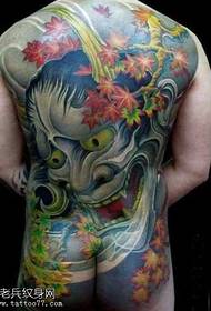 Model de tatuaj alb cu spatele complet