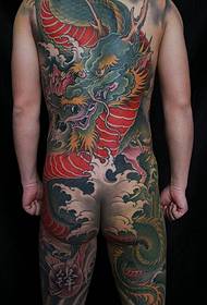 Fantastico tatuaggio a forma di drago grande a colori