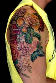 Txiv neej Caj Npab Xim Rose Tattoo Txawv