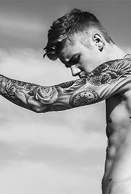 Justinbieber faʻataʻitaʻiga faʻaali lima