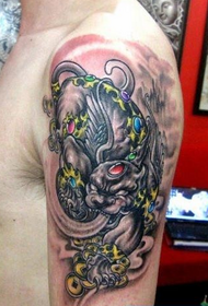tatuaje de bestia animal sagrado guapo