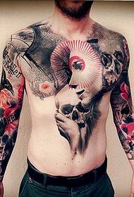 Ευρωπαϊκό και αμερικανικό ανδρικό στήθος στο στήθος και το τατουάζ avatar