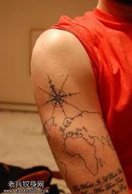 Arm Globe Compass Tattoo- ի նախշը