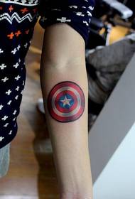 Arm Captain America Shield Tattoo Patroon
