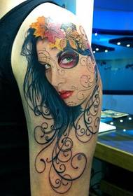 Gizonen besoak Beautiful Woman Avatar Tattoo