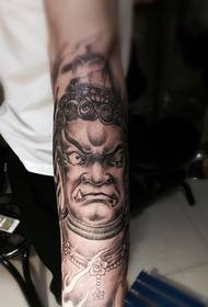 Lamaody lamaody tsy azo fehezina Mpanjaka Mpanjaka tattoo