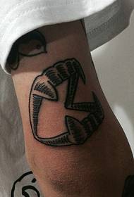 very eye-catching personality arm totem tattoo