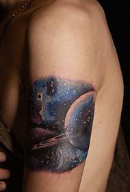 asul sa braso Kulay Starry Moon Tattoo ay natatangi