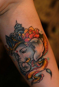 braccio all'interno di colore come una foto del corpo del tatuaggio Daquan