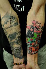 caveira 小 派 大 星 小 tatuagem de braço de flor
