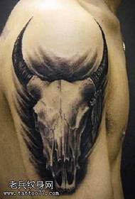 paže zvířecí lebka tetování vzor