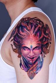 personalità del braccio color tatuaggio modello Medusa