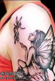 qaabka loo yaqaan 'elf tattoo tattoo'