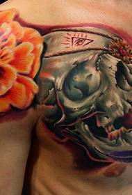 pectus masculum exemplar pulcher aspectu skull tattoo