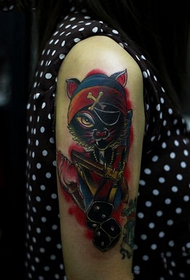 Wildkatze Stern Piraten Arm Tattoo