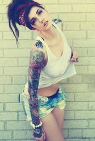 figura del tatuaggio selvaggio bellezza personale