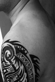 tattoo utu wa mkono totem