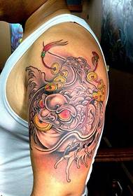 Männliche Arme Classic Cool Lucky Gold Tattoo Bild