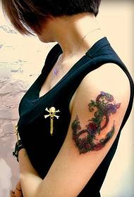 tatuaggio grande braccio fiore rattan anchor