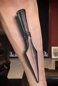 erittäin realistinen 3d salainen ase käsivarren tatuointi